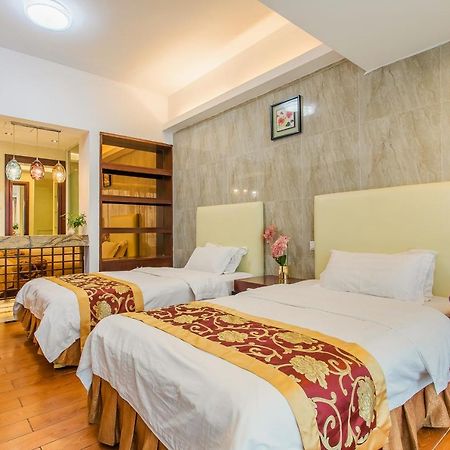 Grand Continental Apartment Гуанчжоу Экстерьер фото